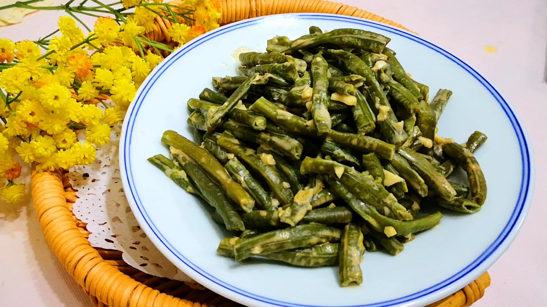 大厨|调芝麻酱,直接加水调就错了,大厨教你1招,细腻爽滑、味道香!