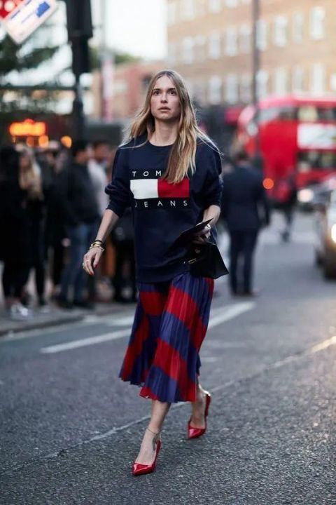  经典|是时候穿卫衣了，2020秋冬最时髦打开方式，好看爆了