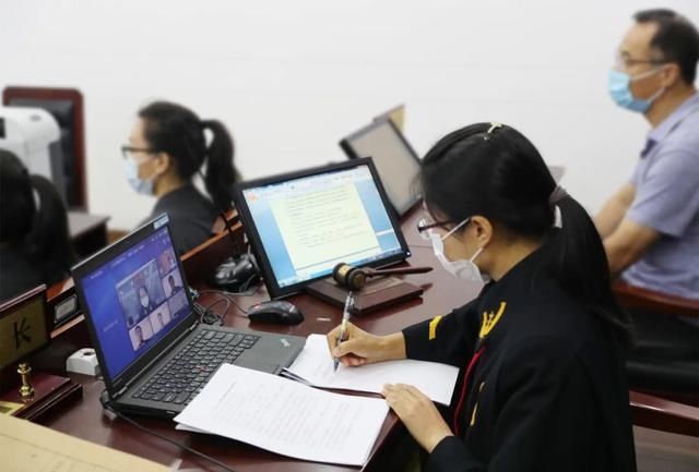 涉恶|胁迫顾客支付高额费用,大兴这家美发店因涉恶8人被判刑