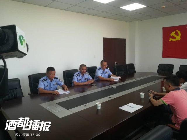 罚款|行政罚款两百元！翠屏公安开出不文明养犬首张罚单！