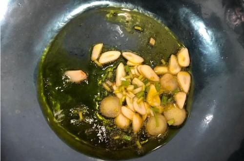 鸡心|爆炒孜然鸡心滑嫩美味，去腥又能增香，这步非常关键一看就学会