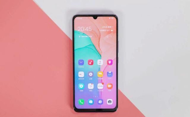  水滴|骁龙765＋水滴屏，售价2398元起，vivo S6遭机友吐槽