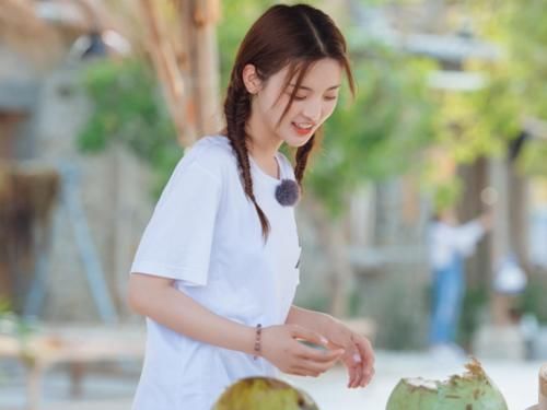 综艺|艺人榜单重新公布张颜齐第4,杨超越第2,榜首霸屏全年综艺