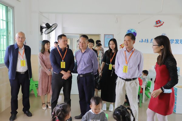 供给|县人大开展学前教育和中小学学位供给工作“回头看”检查