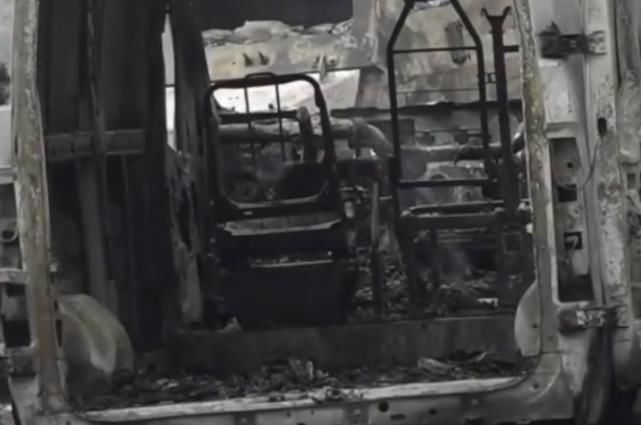 逃跑|歹徒劫运钞车近7354万元；逃跑前不忘毁灭证据；得手后立刻逃离现场