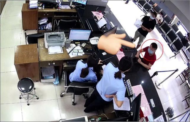 交通违法|“黄牛”上门消分,结果.....