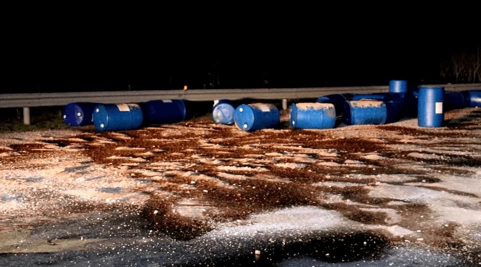  现场|急！有毒化工原料泄漏！