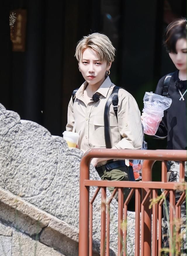  男团|《极限挑战》大结局看点：邓伦哭了，虞书欣带THE9见证男团内斗