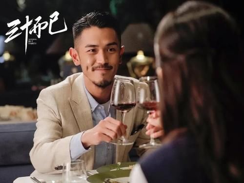  顾佳|《三十而已》最现实女主，不是太太圈的顾佳，是追求爱情的王漫妮