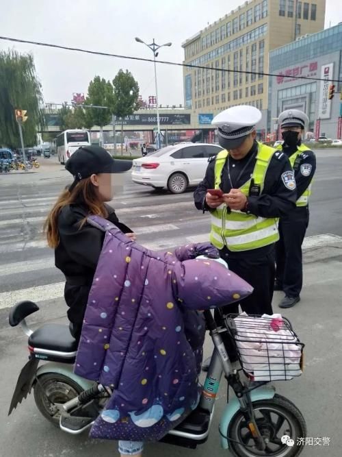 交警大队|区交警大队常态化治理非机动车交通违法行为