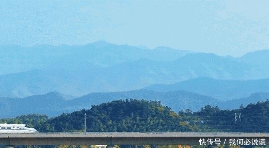  铺轨|中国首条、亚洲最长单洞双线高铁隧道, 带着刹车铺轨