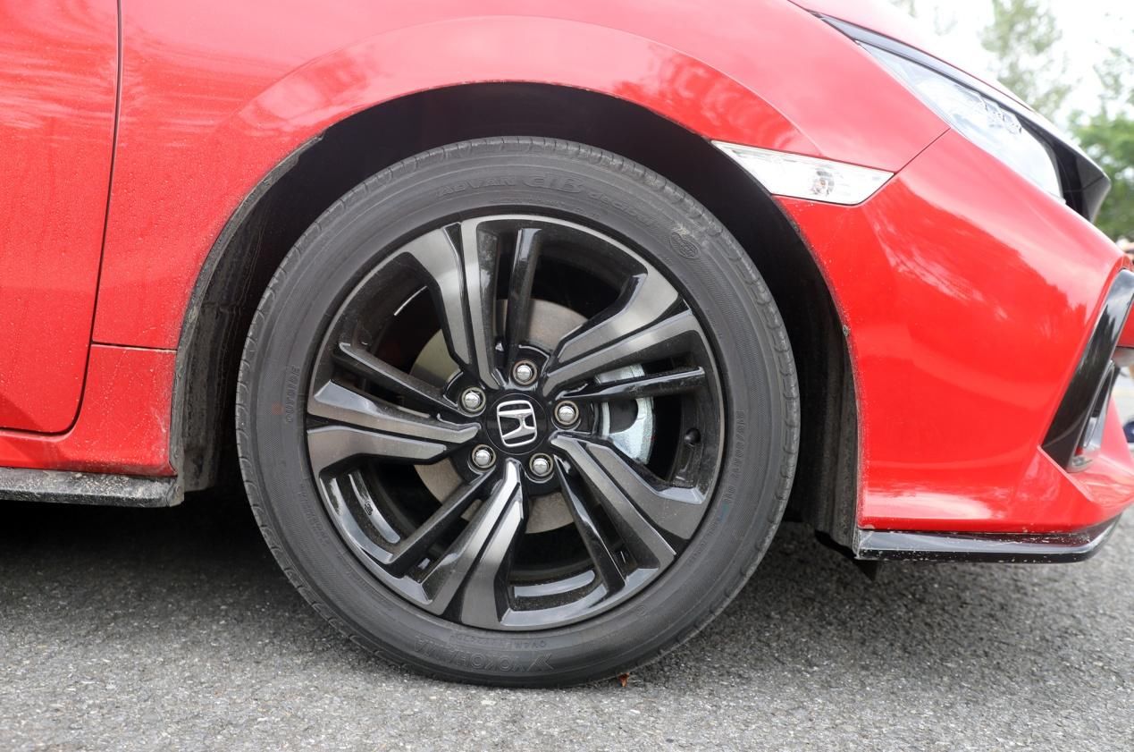  国内|超跑颜值、小钢炮性能，全新思域Hatchback如何选？