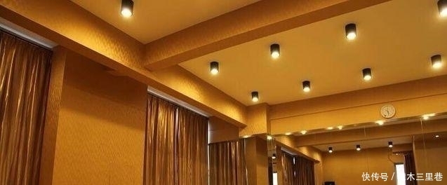 所及|黄金酒店一晚仅需2000元,触目所及都是黄金!