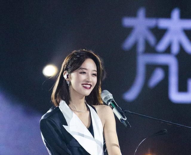  宁静|《浪姐》公演，宁静拒请流量明星，郁可唯请来的董事长有用吗？