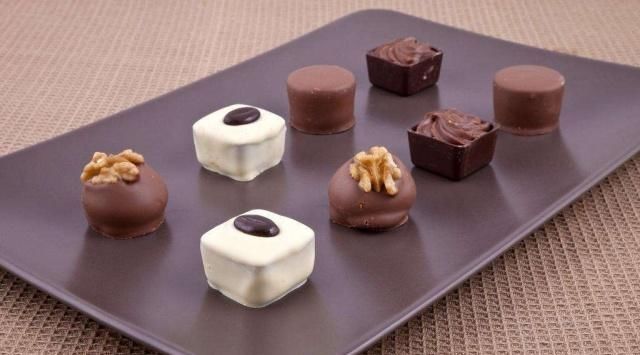 学生|学生党上课“偷吃”的4款零食,棉花糖上榜,最后一种家长也爱吃