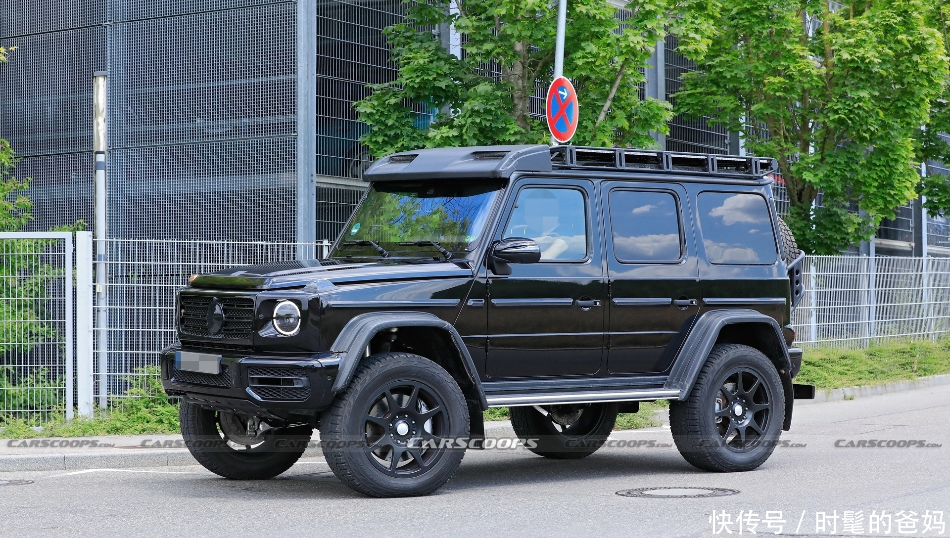 采用了一|全新奔驰G级无伪装谍照曝光，外观和现款车型没有什么大的区别