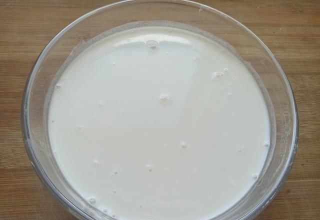  松软|好吃的早餐饼做法，松软可口，营养美味，5分钟出锅，凉了也不硬