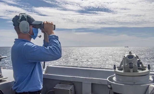  该地区|美舰穿台海再挑衅，为何美国人如此紧张？观察人士：警告美看账本