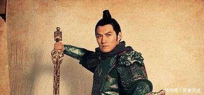 镔铁|隋唐十大兵器排行，镔铁虎头枪挤不进前五，擂鼓瓮金锤只排在第五！