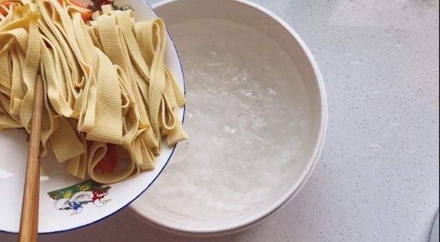 肉丝|减脂期你一定不要错过的肉丝汤面,帮助减肥事半功倍哦