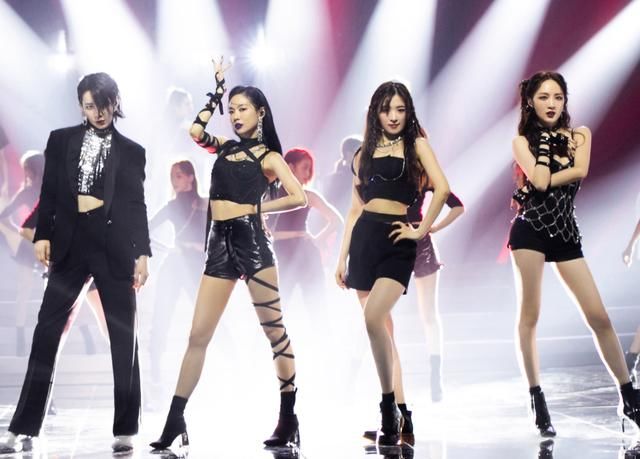  小组之间|浪姐三公个人battle舞台，张含韵第一成黑马，倒数第一却意难平