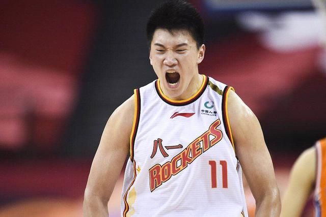  场上|不争气！八一末节崩盘，净输25分送对手大逆转，1人5场上双该重用