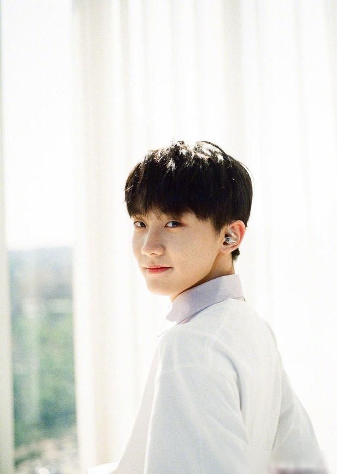  帮唱|《明日之子》官宣马嘉祺，他帮唱银河系乐团，但粉丝做法有失公平