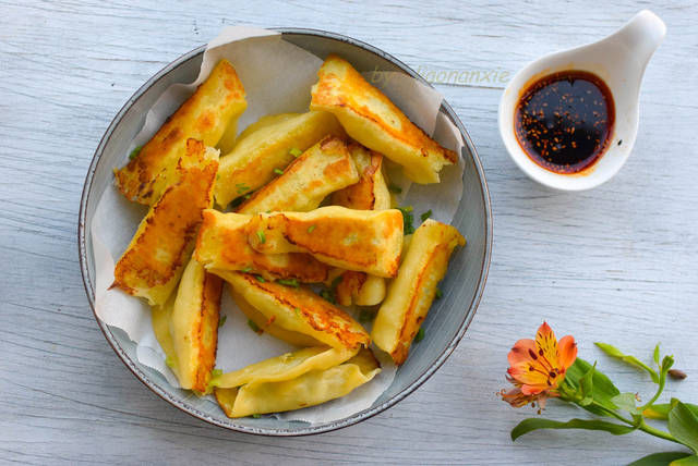  玉米面|春天，这馅的饺子一定要吃，比头刀韭菜还要鲜美，错过又要等一年