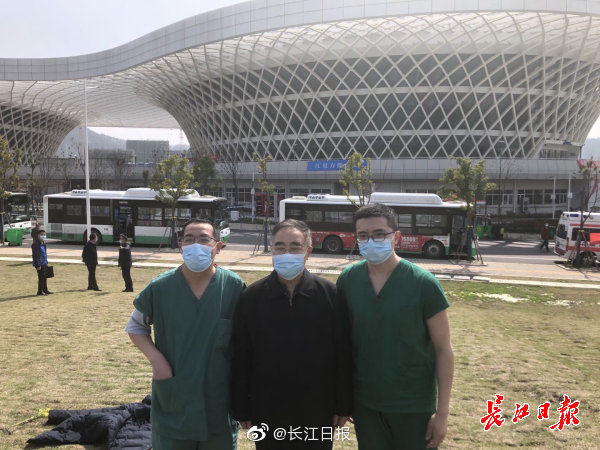 重逢|“抗疫英雄”在武汉战斗，在北京重逢