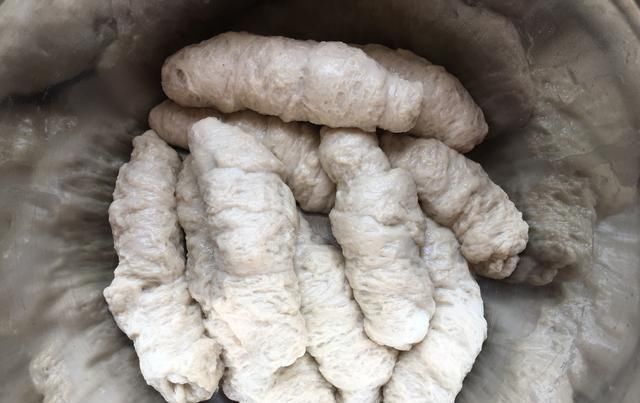  将面筋|家常烤面筋的做法，自制面筋，香辣不用买，一次吃够，教你制作