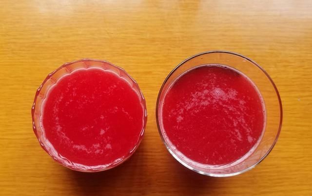  西瓜汁|西瓜买回来别直接吃，换个小花样，口味升级，清凉软嫩好消暑