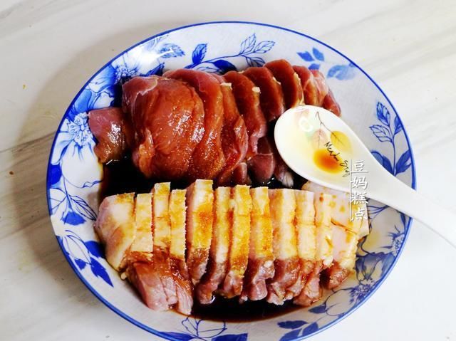 肥肉|五花肉最简单的吃法,一拌一蒸,香而不腻,孩子抢着吃