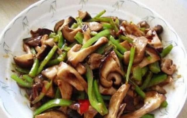  排出|三伏天宁可少吃肉，也要多食此菜，排出毒素，软化血管，早食早好