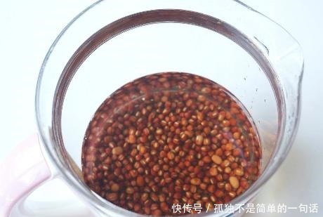 红豆汤|夏天,我常给家人吃的碱性食物,低热量又助消化,一周吃3次