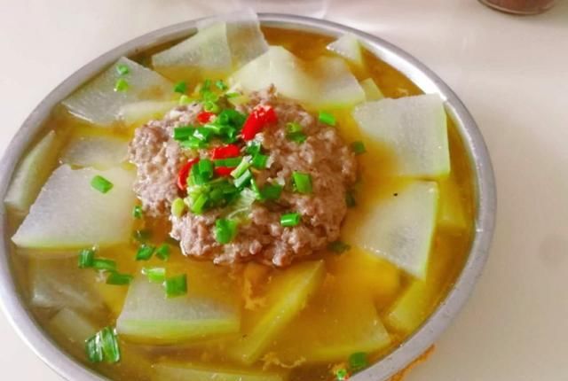  试试|冬瓜别再煮着吃了，试试这样做，荤素搭配，好吃下饭！