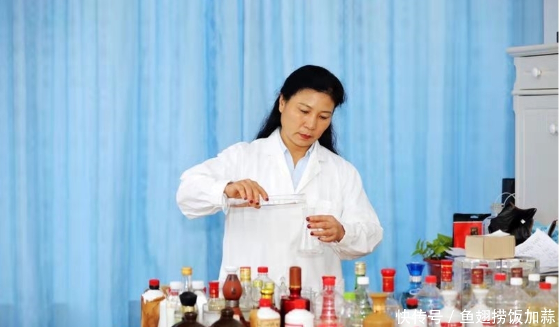 纯粮酒|选购白酒,精明人都知道4类酒不能买,不是劣质酒就是酒精酒