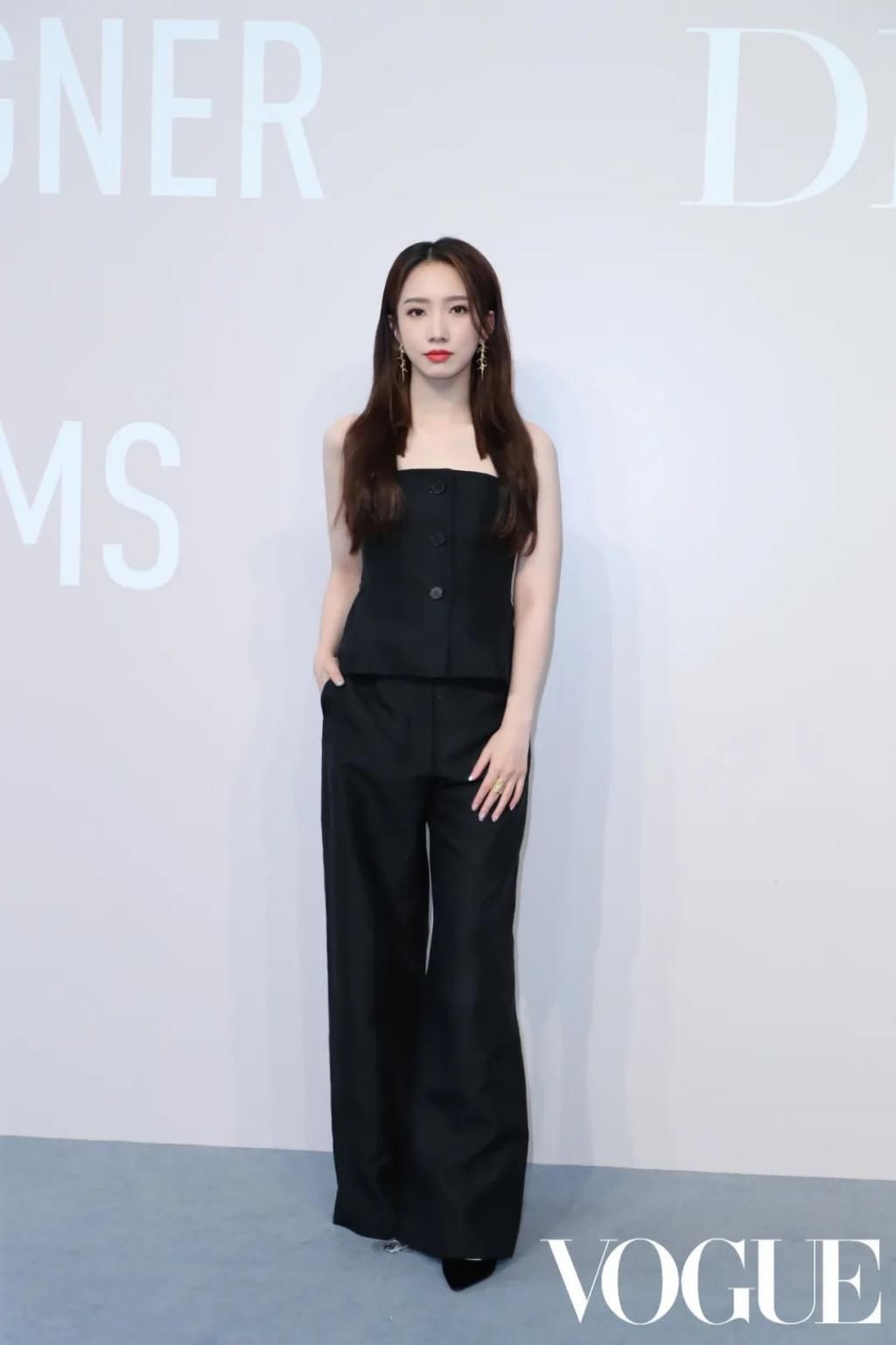  裙子|全世界最美的裙子，都藏在这个展览里