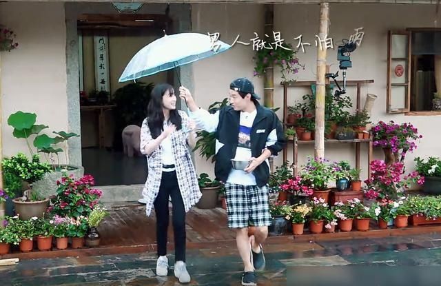  李光洙|Baby最厉害粉丝，不仅把自己追成明星，还“取代”杨幂成baby闺蜜