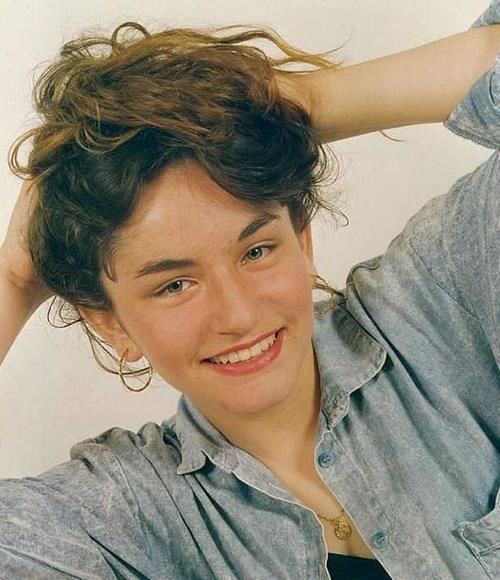 指控|女子按时领钱却被发现死在浴缸8个月,家人邻居全不知道,男友遭指控