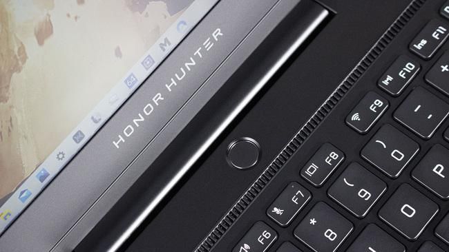  游戏|荣耀猎人游戏本V700体验：能武能文 生产力同样满载