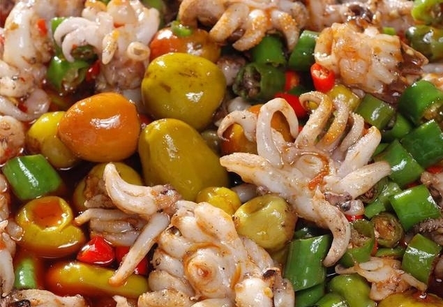  香酥|酸菜椒麻鱼,鸭什锦,东坡肘子,肥牛鸭血,孜然棒骨,香酥游肠卷