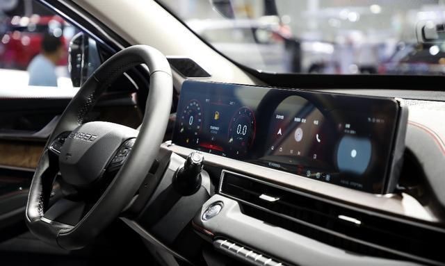  国产|车展实拍国产豪华新车：星途LX乘风破浪版西南上市