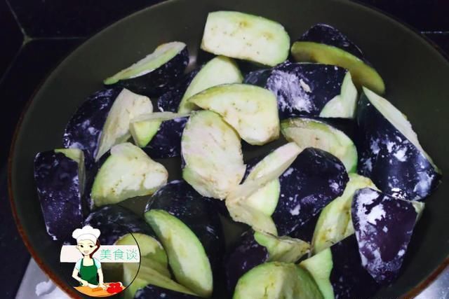 素菜|这两样素菜一起炒,酸甜开胃,不放肉也很香,还能降火气、助消化