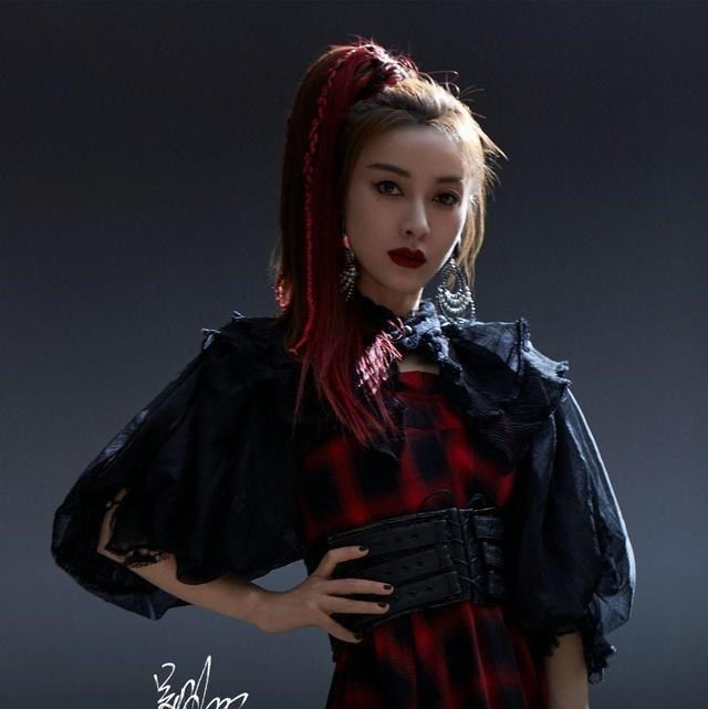  花样年华|《花样年华》公演倒数第一, 《浪姐》再无新意