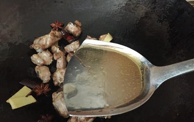 排骨|天凉了,土豆排骨是绝配!鲜香有营养,和土豆泥一样,孩子抢着吃