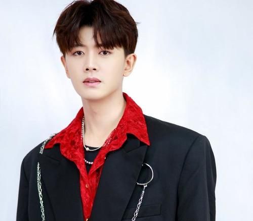  大会|任嘉伦对吃有执着，《新舞林大会》饿到没表情，非静止画面诞生