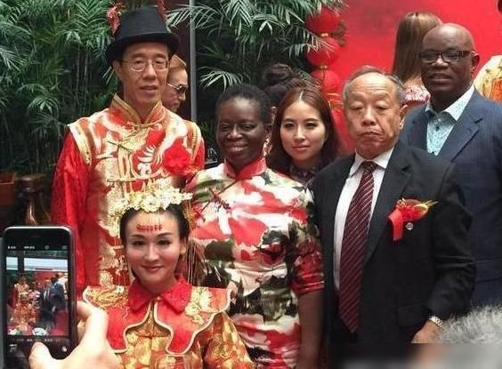  剩饭|女怕嫁错郎！前央视主持人，嫁富豪遭家暴吃剩饭，仍旧不愿意离婚