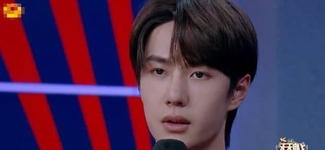 妈妈|王一博妈妈惊喜现身《天天向上》,看清她的出场方式,太暖心了