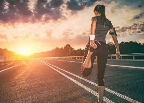  晨跑时突然|悲剧！苏州一资深跑友猝死，现场曝光，第一时间心肺复苏仍无效