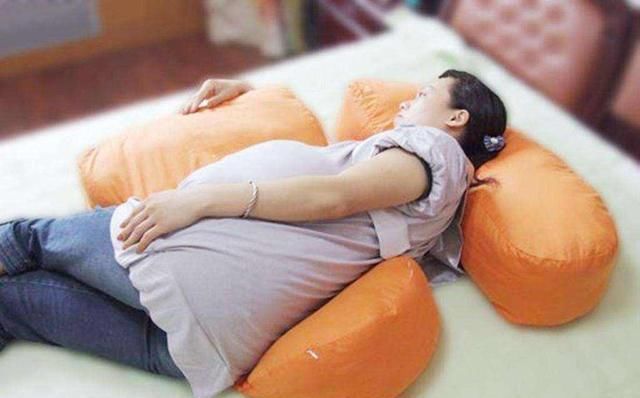  孕妈|孕期一定要左侧睡？睡不对宝宝会“抗议”，孕妈要重视
